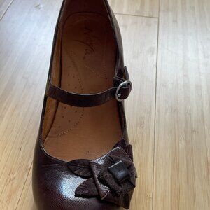 Naya Mary Janes - Size 6 - As good as new. In box. Worn once! Women's si